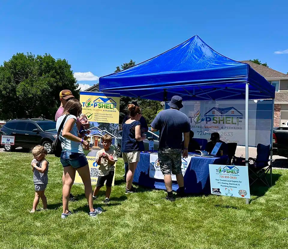 Top shelf pinery picnic tent